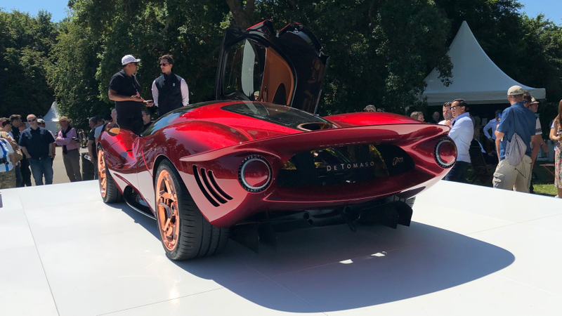 Illustration for article titled The De Tomaso P72 Is a Stunning Throwback Supercar With a Manual Gearbox